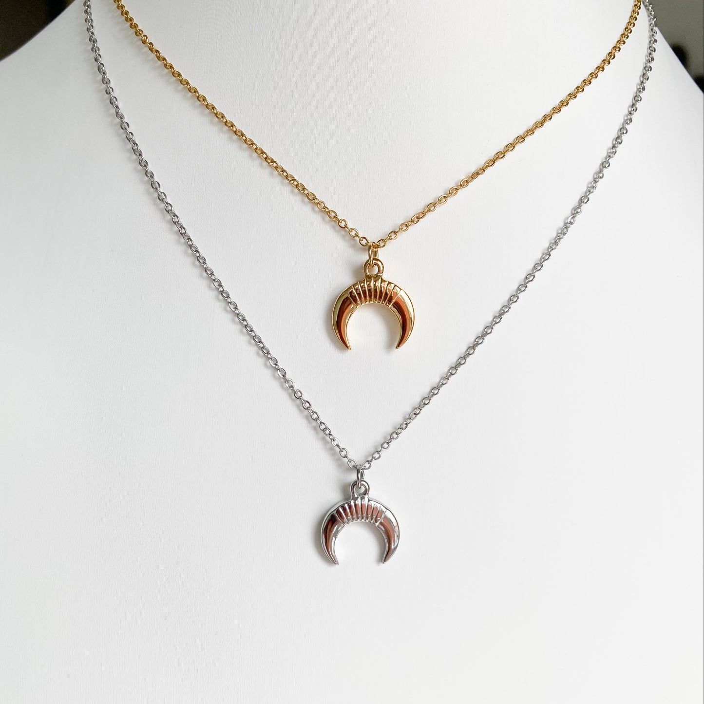 Collana Moon
